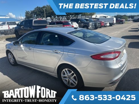 Used 2016 Ford Fusion SE image 7