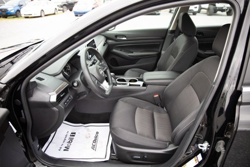 Used 2024 Nissan Altima 2.5 SV image 19
