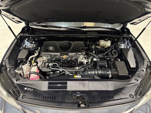 Used 2020 Toyota Avalon Limited image 11