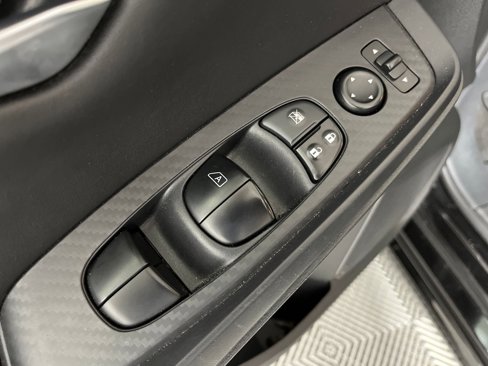 Used 2023 Nissan Sentra SV image 19
