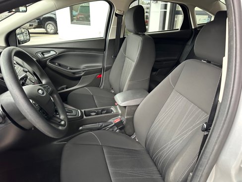 Used 2016 Ford Focus SE image 10