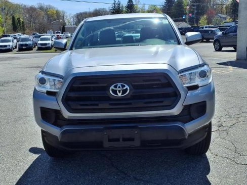 Used 2017 Toyota Tacoma SR image 2