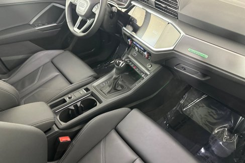 Certified 2024 Audi Q3 2.0T Premium Plus w/ Premium Plus Package image 15