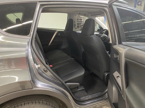 Used 2015 Toyota RAV4 XLE image 9