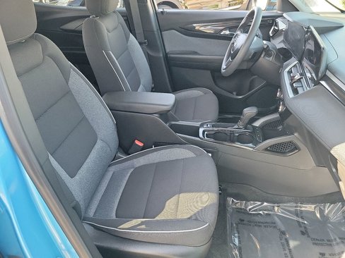 Used 2025 Chevrolet TrailBlazer LT image 16