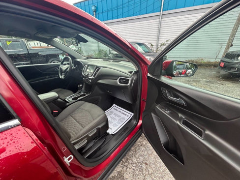 Used 2018 Chevrolet Equinox LT image 9