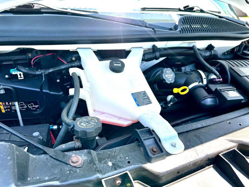 Used 2014 Chevrolet Express 2500 image 36