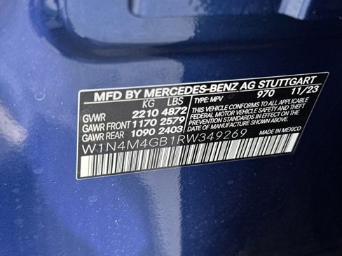 Used 2024 Mercedes-Benz GLB 250 image 33