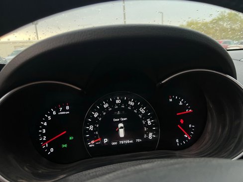 Used 2014 Kia Sorento EX image 17