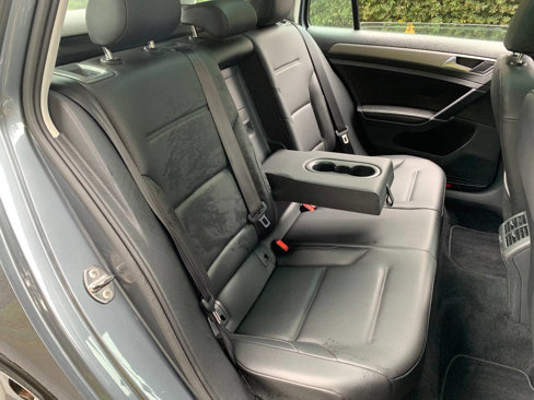Used 2017 Volkswagen Golf SE image 23