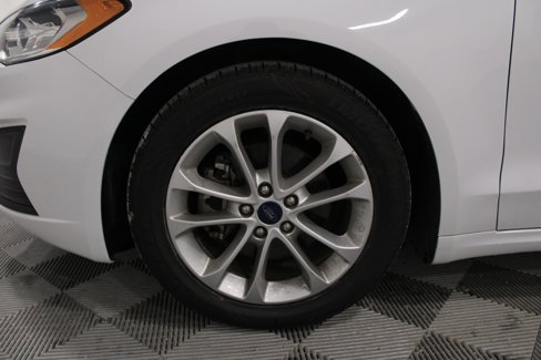Used 2019 Ford Fusion SE image 33