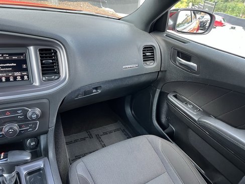 Used 2022 Dodge Charger SXT w/ Blacktop Package image 34