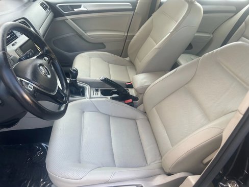 Used 2015 Volkswagen Golf TDI SEL image 12