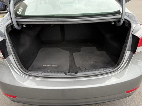Used 2014 Hyundai Elantra SE image 6