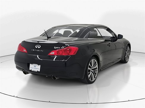 Used 2014 INFINITI Q60 Convertible w/ Sport Package image 6