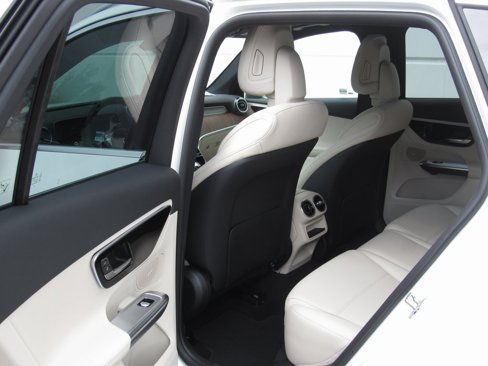 New 2025 Mercedes-Benz GLC 300 4MATIC image 14