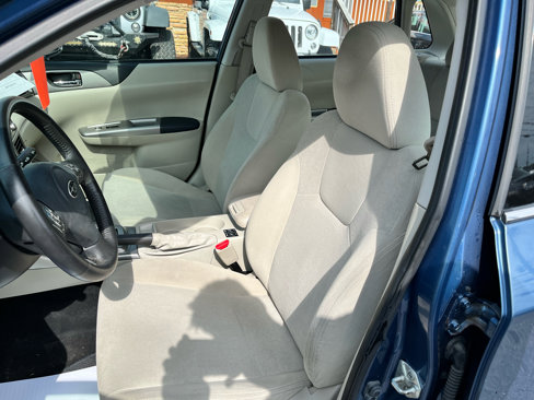Used 2010 Subaru Impreza 2.5i Premium image 12