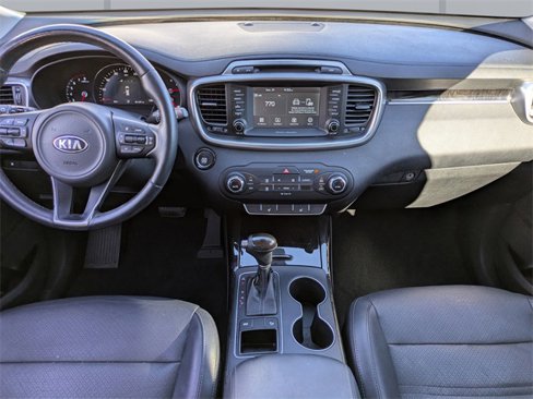 Used 2017 Kia Sorento EX image 15