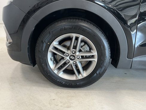Used 2018 Hyundai Santa Fe Sport image 9