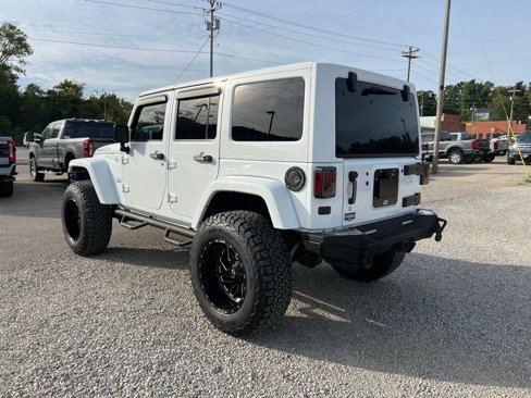 Used 2017 Jeep Wrangler Unlimited Sahara w/ Max Tow Package image 6