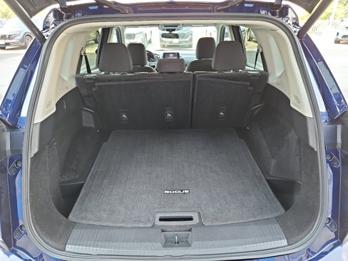 Used 2024 Nissan Rogue SV image 15