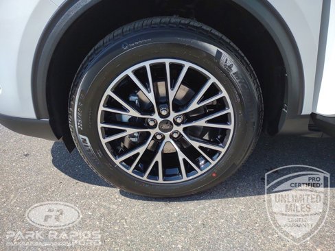 New 2025 Ford Escape SE w/ Class II Trailer Tow Package image 28