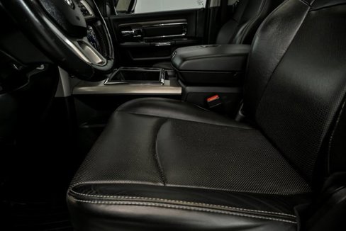 Used 2014 RAM 1500 Laramie w/ Convenience Group image 10