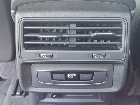 Used 2024 Audi Q7 3.0T Premium Plus image 30