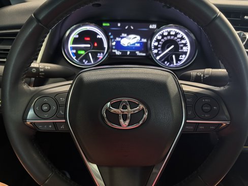 Certified 2020 Toyota Camry XLE image 22