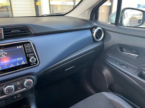 Used 2023 Nissan Versa SV image 33