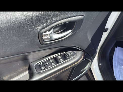 Used 2021 Jeep Compass Limited image 8