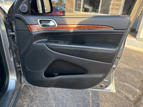 Used 2012 Jeep Grand Cherokee Limited image 10