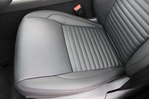 Certified 2025 Land Rover Discovery Sport S image 35
