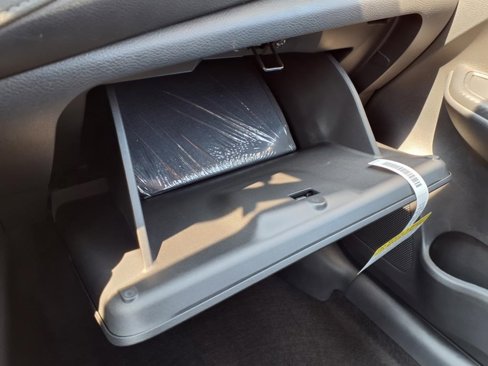 New 2025 Nissan Versa S w/ Trunk Package image 32