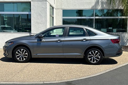 New 2025 Volkswagen Jetta S image 7