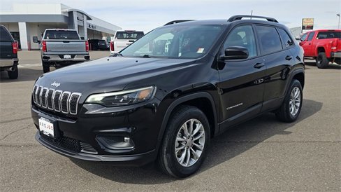 Used 2022 Jeep Cherokee Latitude Lux w/ Mopar Interior Package image 4