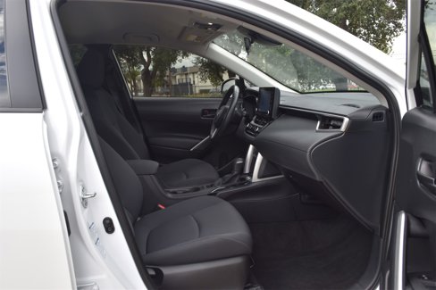 Used 2022 Toyota Corolla Cross LE image 25