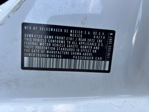 Used 2019 Volkswagen Jetta SEL w/ Cold Weather Package image 30