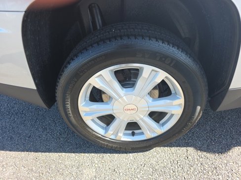 Used 2016 GMC Terrain SLE w/ Chrome Edition image 8