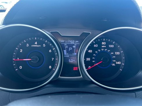 Used 2016 Hyundai Veloster image 17