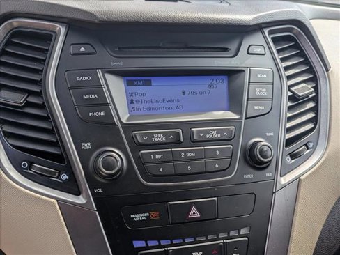 Used 2016 Hyundai Santa Fe Sport image 12