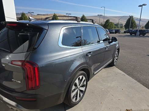 Used 2020 Kia Telluride EX w/ EX Premium Package image 6