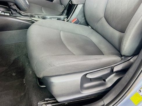 Used 2020 Toyota Corolla LE w/ Carpet Mat Package (TMS) image 19