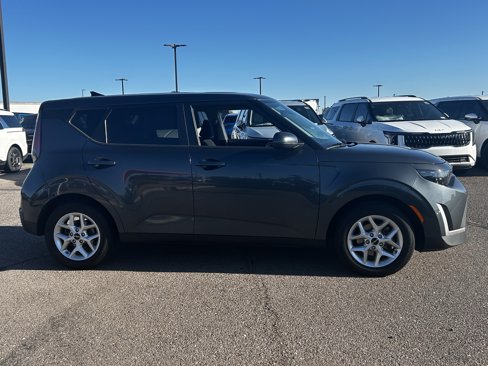 Used 2023 Kia Soul LX w/ Option Group 015 image 5