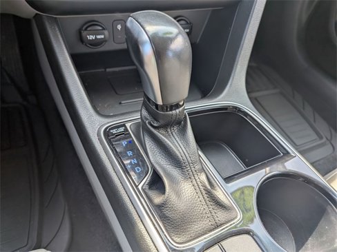 Used 2018 Hyundai Sonata Limited image 16