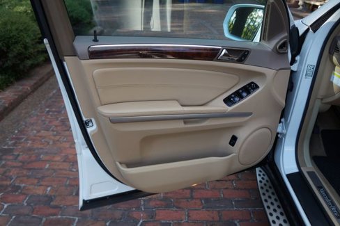 Used 2010 Mercedes-Benz ML 350 2WD image 10