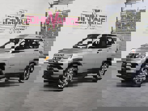 New 2025 Jeep Compass Sport image 5