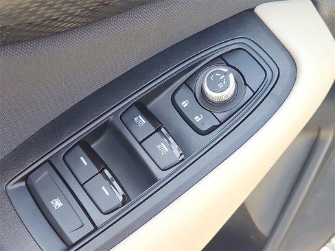 Used 2024 Subaru Outback Premium image 28