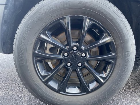 Used 2023 Jeep Cherokee Altitude Lux image 11