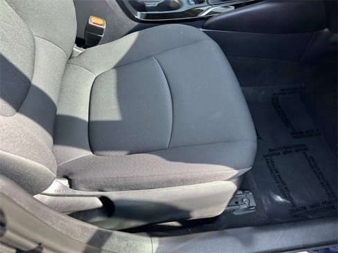 Used 2022 Toyota Corolla LE image 10